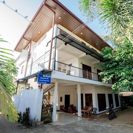 Suwani Pinnawala Homestay Екстериор снимка
