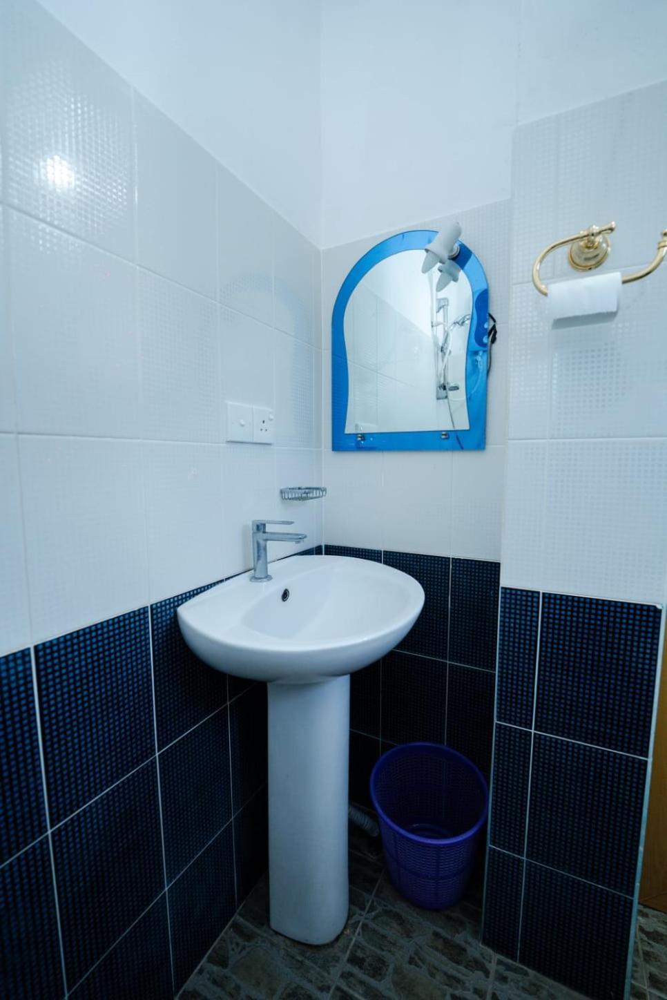 Suwani Pinnawala Homestay Екстериор снимка