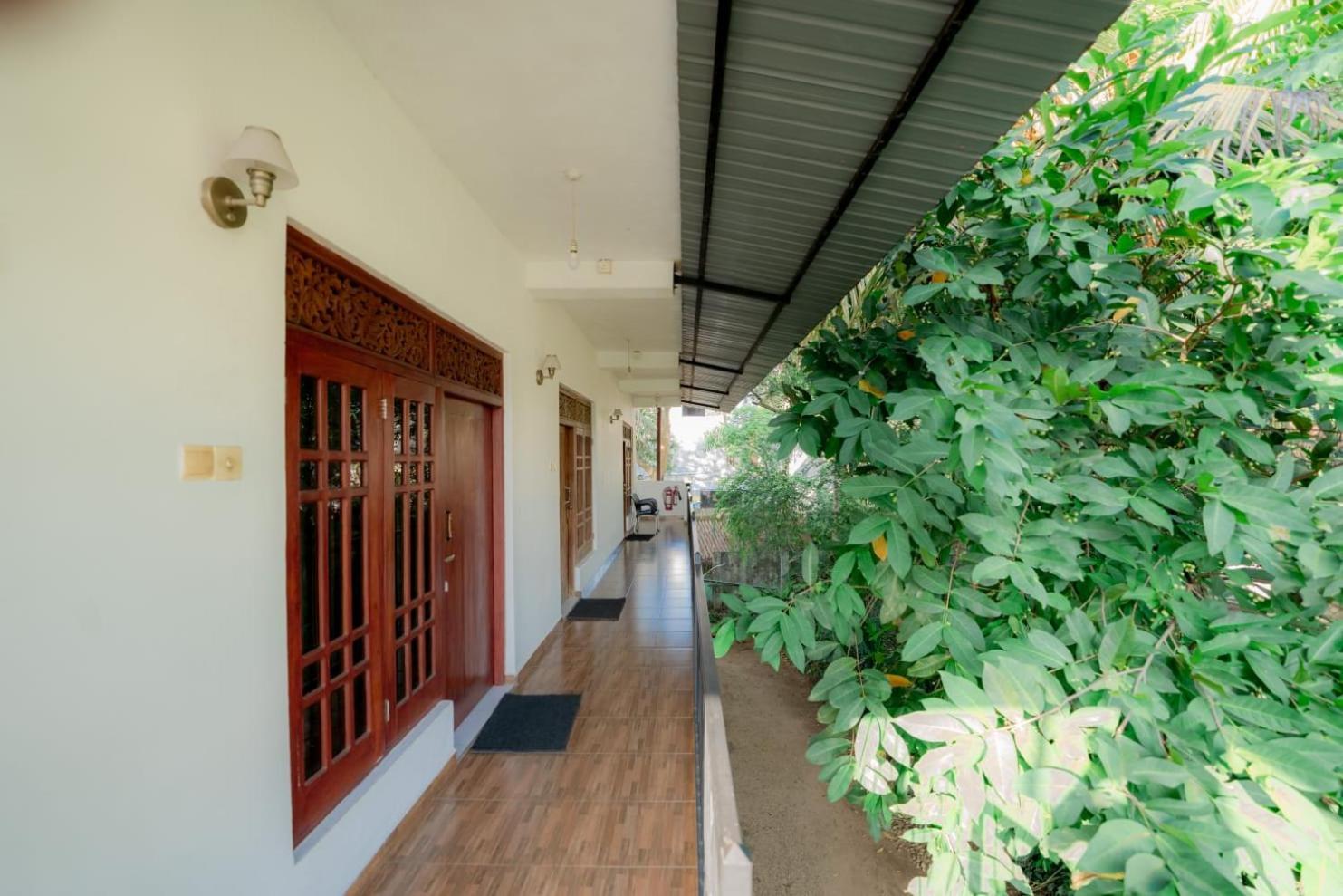 Suwani Pinnawala Homestay Екстериор снимка
