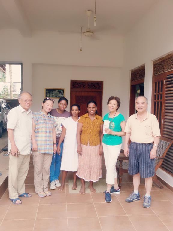 Suwani Pinnawala Homestay Екстериор снимка